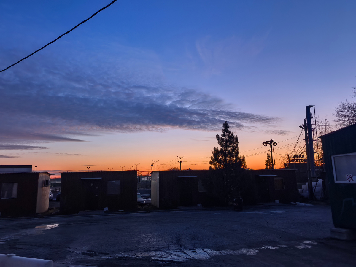 Стоянка у мотеля