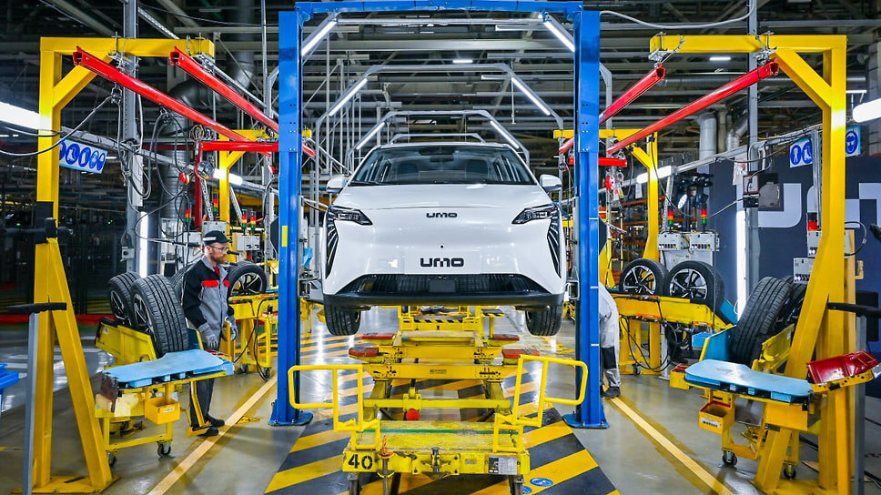 Фото с завода «Москвич».📷Фото: t.me / mos_sobyanin