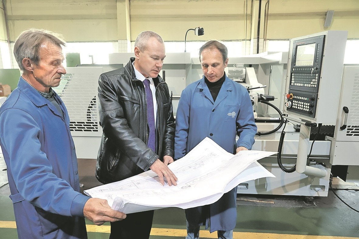 Спрос на операторов станков с ЧПУ растет. Фото: БелТА