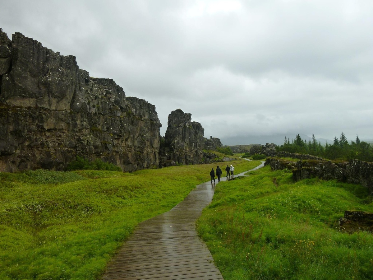 Тингвеллир. Здесь собирался первый парламент 