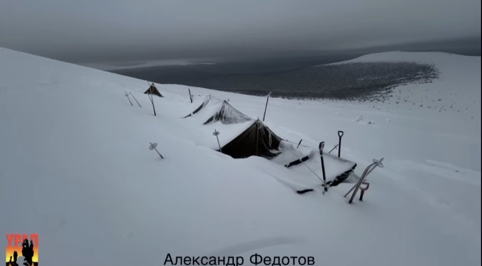 Почему дятловцы не могли раздеться в палатке