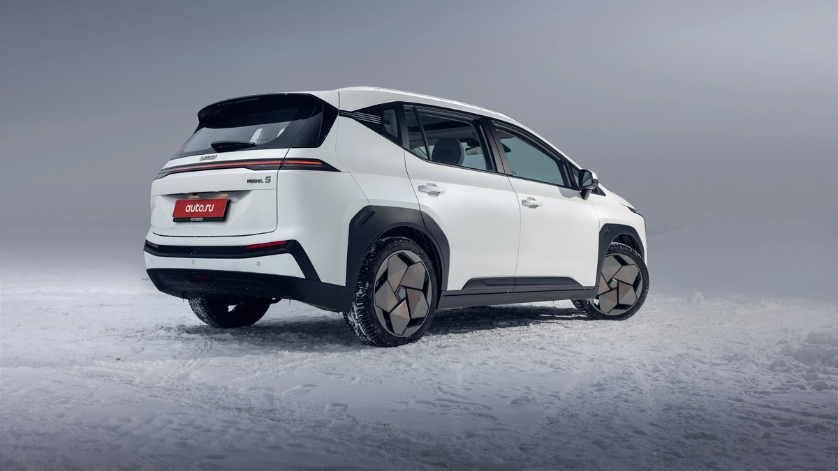 Источник https://auto.ru/mag/article/eksklyuzivnyy-test-elektromobilya-umo5-kotoryy-sdelal-yandex/?clckid=364e009d
