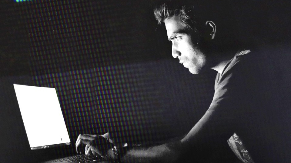 Как узнать, что за вашей квартирой охотятся мошенники