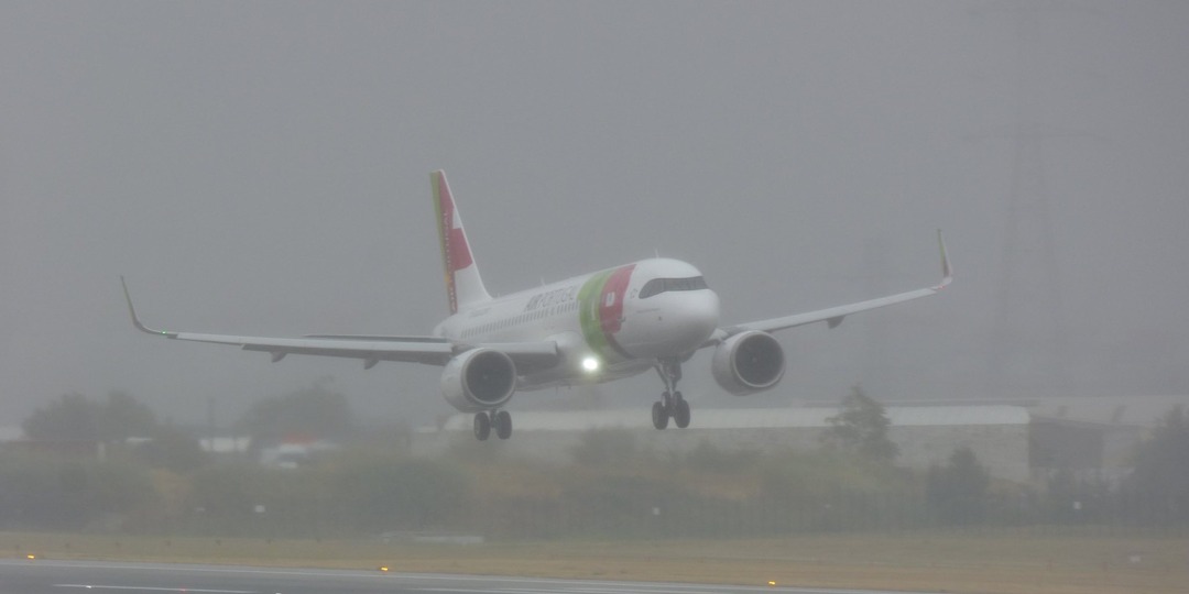 Управляемый полёт в землю: происшествие над Прагой