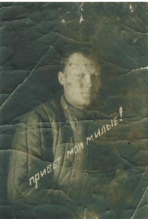 «Папа сказал: когда голоден, пой песню». Три поколения одной войны