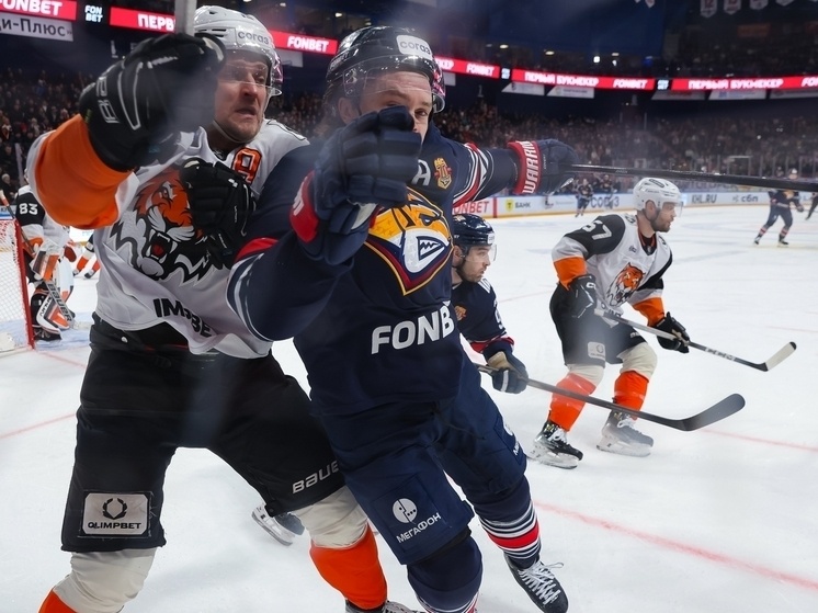     Красиво, но без очков: хабаровский «Амур» в Магнитогорске проиграл «Металлургу». Фото: ХК "Металлург"