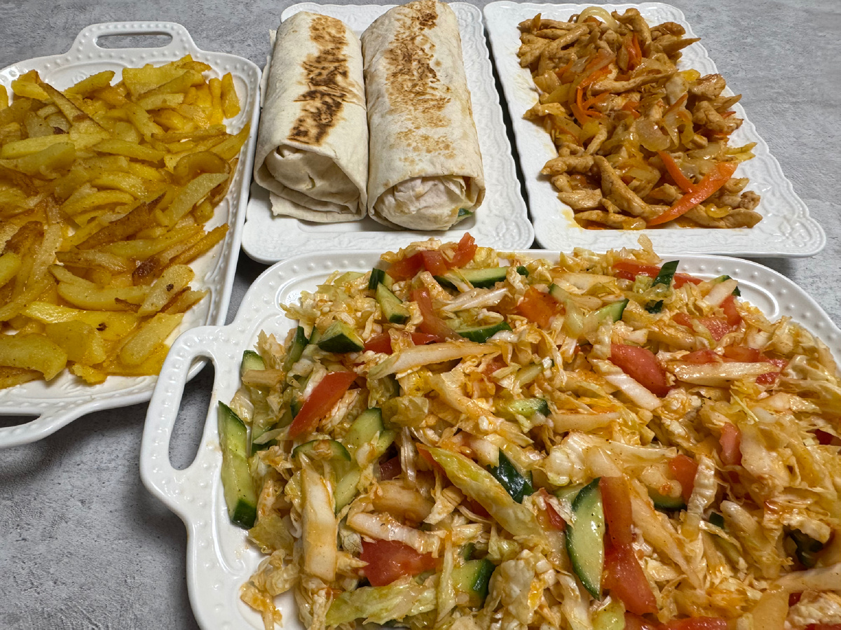 Стол за 680 рублей 