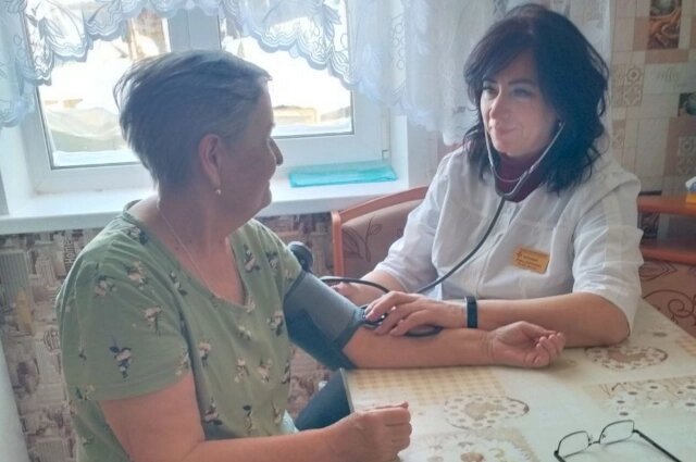    Отношения фельдшера и односельчан как родственные. Фото: Из личного архивa/ Ирина Черкашина