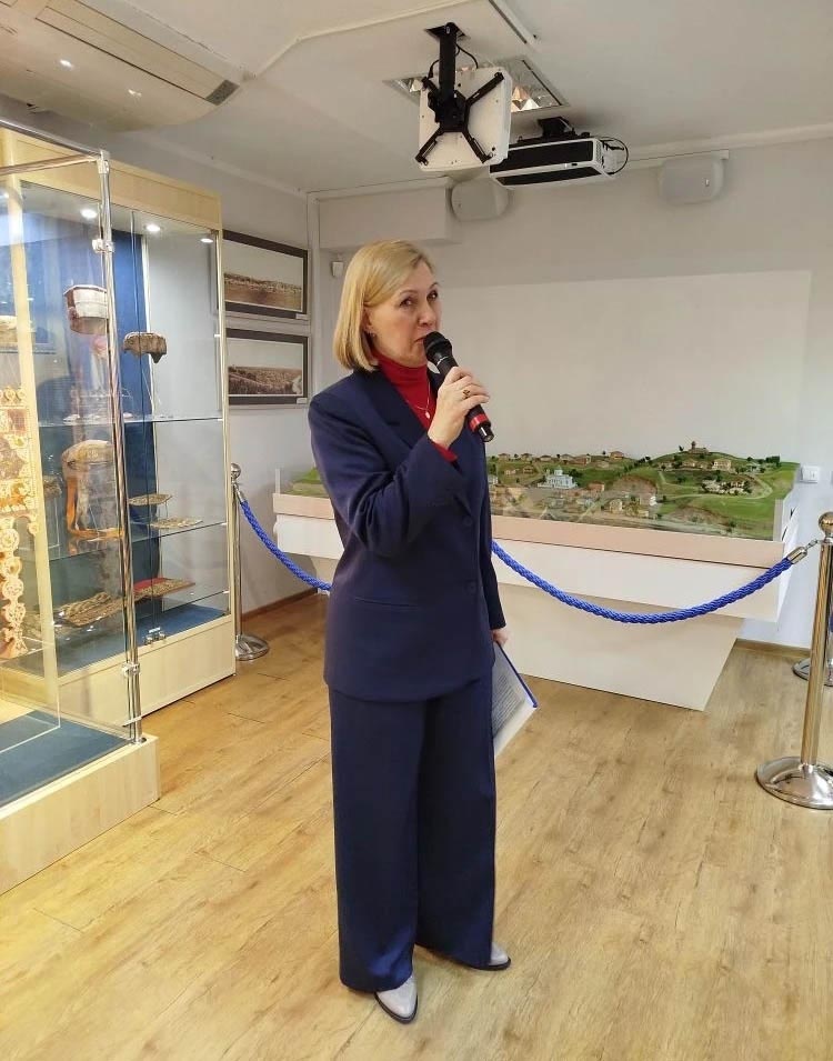 Листайте вправо, чтобы увидеть больше изображений