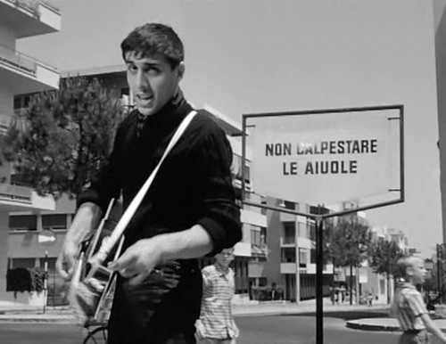       Кадр из фильма «Ребята и музыкальный автомат»