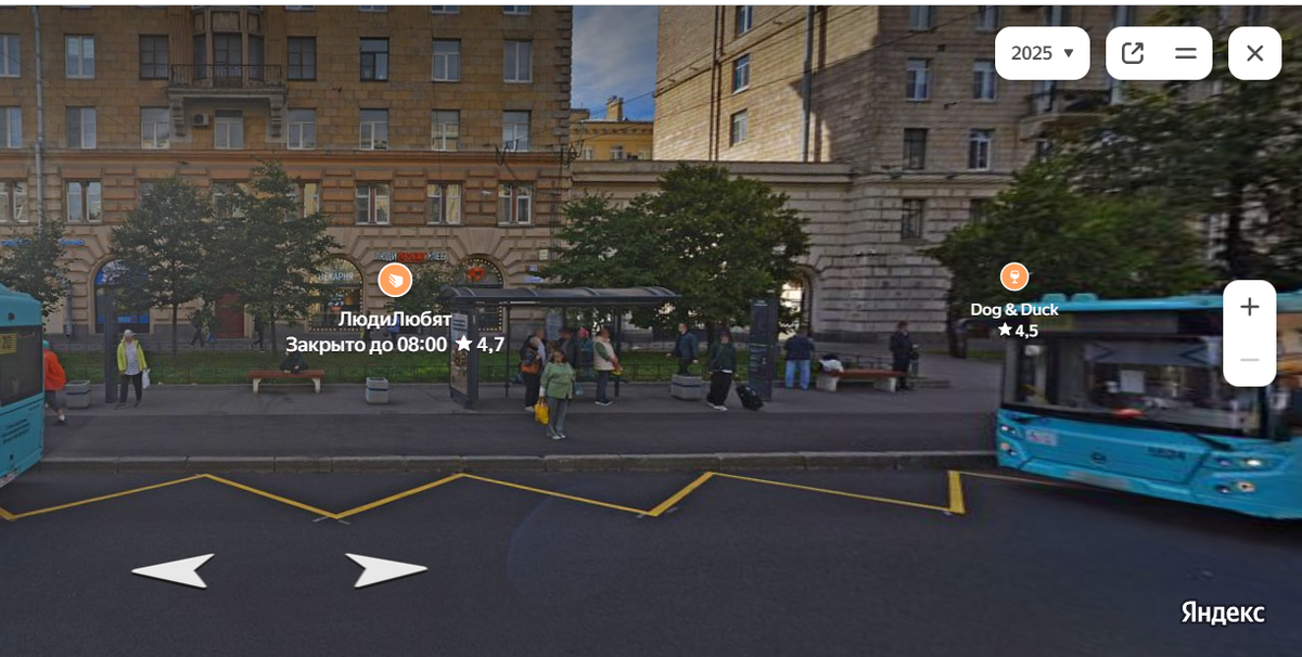 Остановка "метро Автово". Отсюда в Петергоф ходят автобусы № 200, 210, 204э. Источник изображения: Яндекс Панорамы