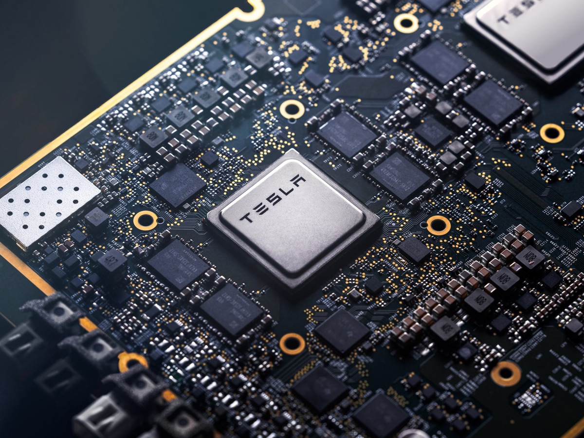 Изображение Tesla  📷
