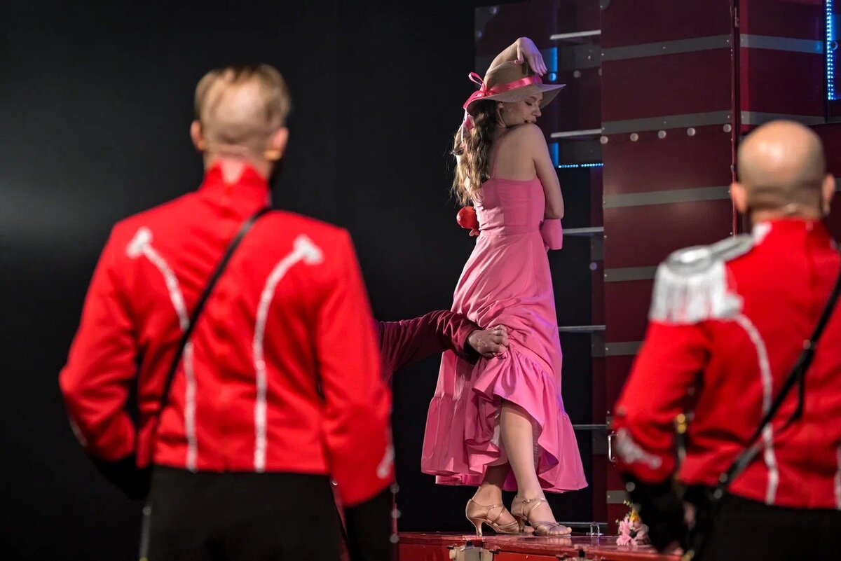    Орский драмтеатр выступит в Оренбурге с музыкальной комедией «Женитьба гусара»