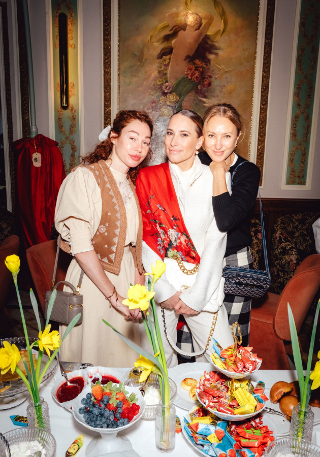 📸 ФОТО: Евгения Линович, Марика Кравчцова и Елена Елизарова