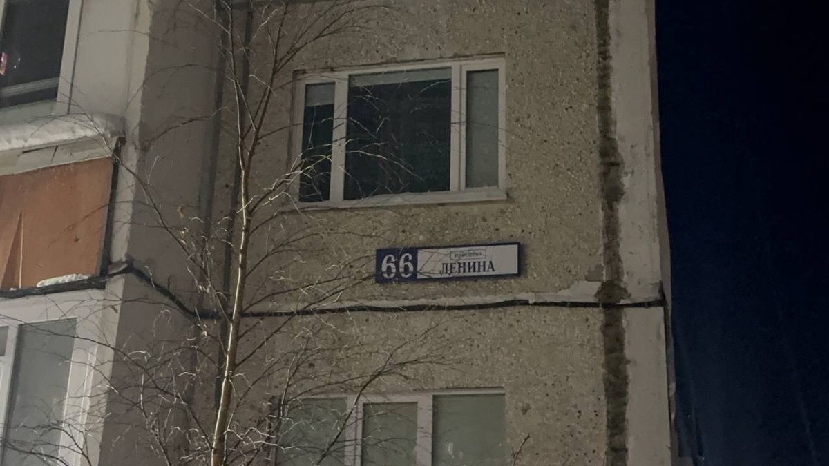    В Сургуте огонь в многоэтажке унес жизнь человека