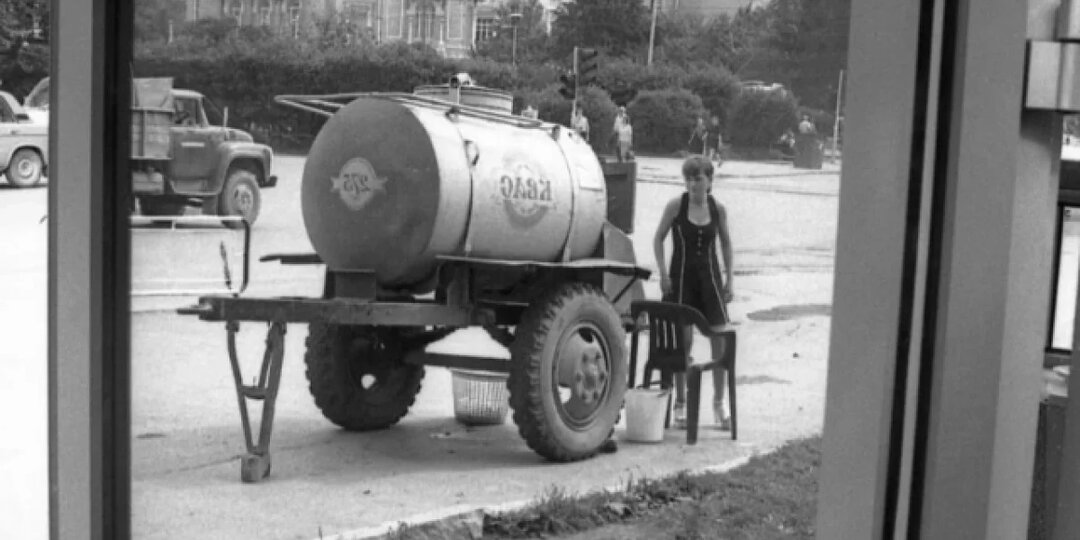 Счастье за три копейки. Почему в СССР не боялись общих стаканов