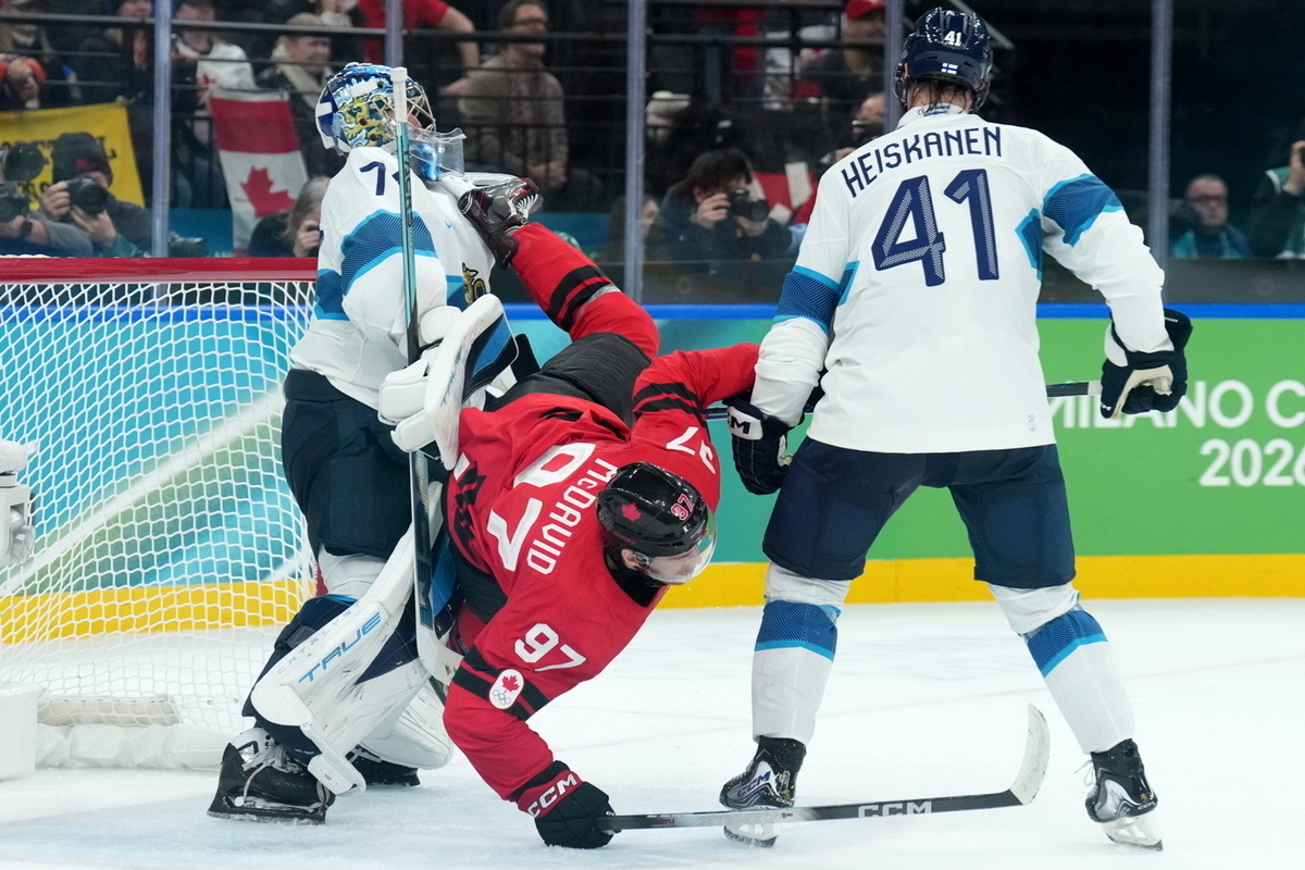 Макдэвид с пируэта заходит.  фото: яндекчс.