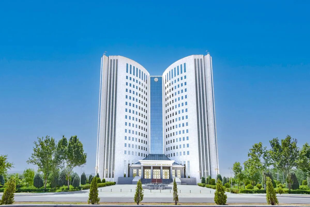    Цветокоррекция оригинального изображения была произведена с использованием ИИ "Ниязов 2.0"