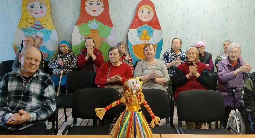 Фольклорные посиделки «Пахнет вкусными блинами – нынче Масленица с нами»