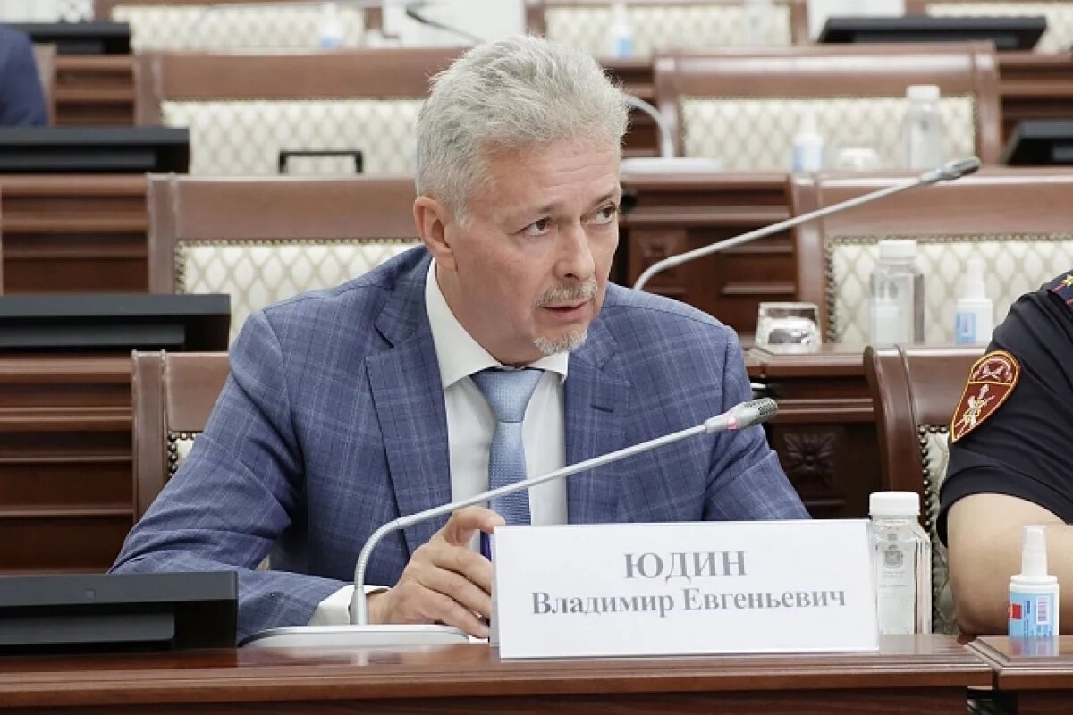    Председатель СП ТО Владимир Юдин.