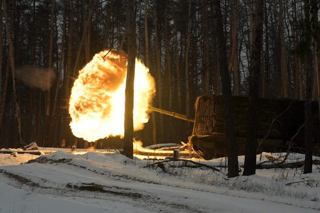 Танк Т-90М ведет огонь по позициям ВСУ в зоне проведения СВО
Фото: РИА Новости/Евгений Биятов