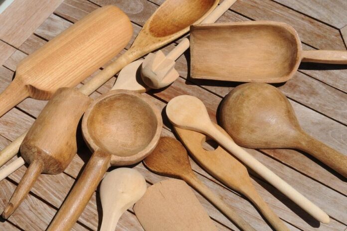    2032 год: Титановый половник превосходит по стоимости PlayStation 6 на фоне глобального тренда «кухонного нейрохакинга».