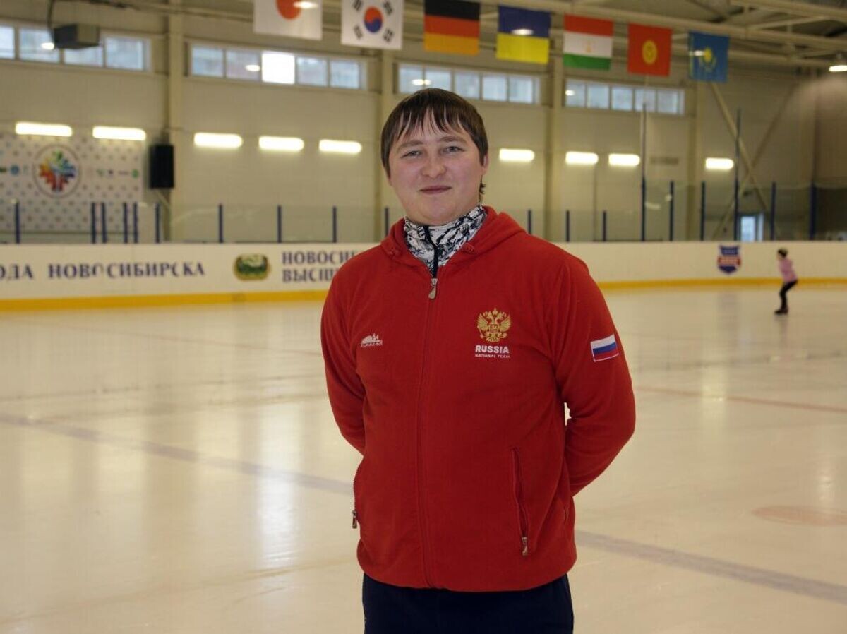    Тренер Константин Медовиков | © Фото : Центр зимних видов спорта в Новосибирске