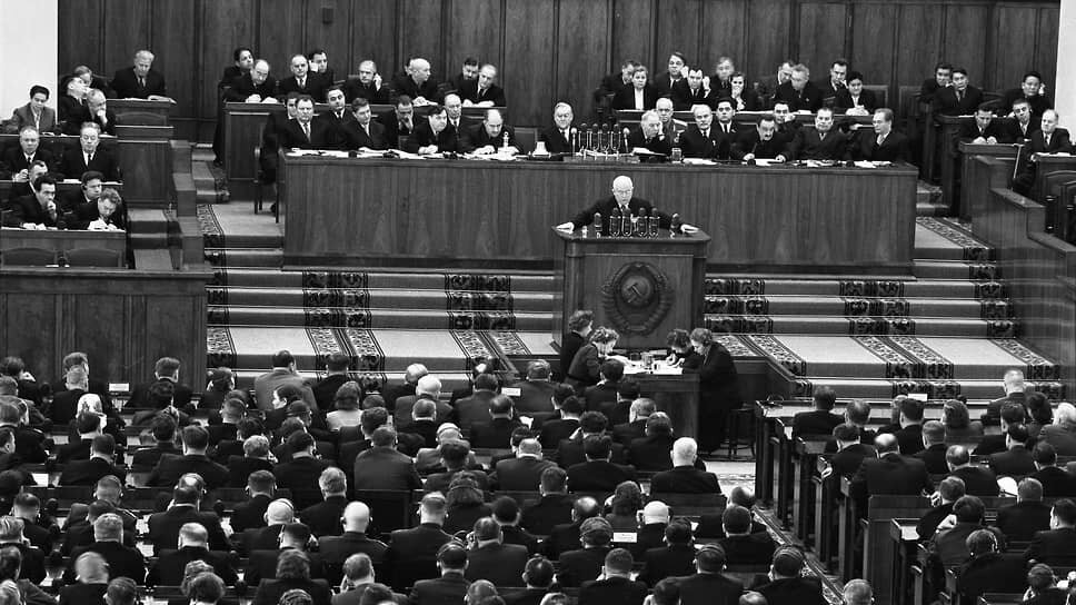 Никита Хрущев открывает ХХ съезд КПСС 14 февраля 1956 года.📷Фото: Устинов Александр / Союз фотохудожников России