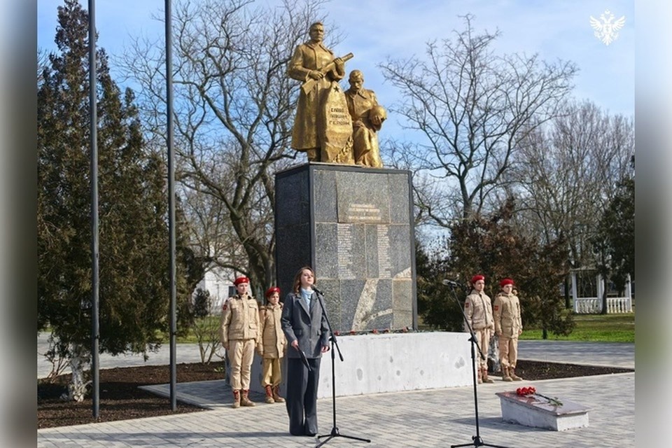    В парке имени Шевченко прошло мероприятие в честь защитников Отечества. Фото: администрация Херсонской области