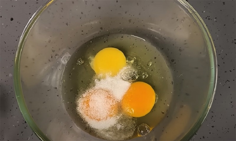 Вкус детства без вафельницы: домашние вафельные трубочки на сковороде