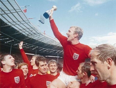 Не фартовый красный и бесполезный Криштиану в 15 интересных фактах о чемпионатах мира по футболу