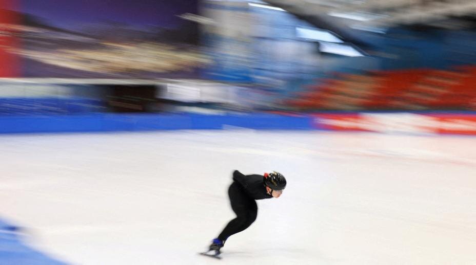    Соревнования по шорт-треку будут одними из самых зрелищных на Олимпиаде 2026. Фото: Reuters