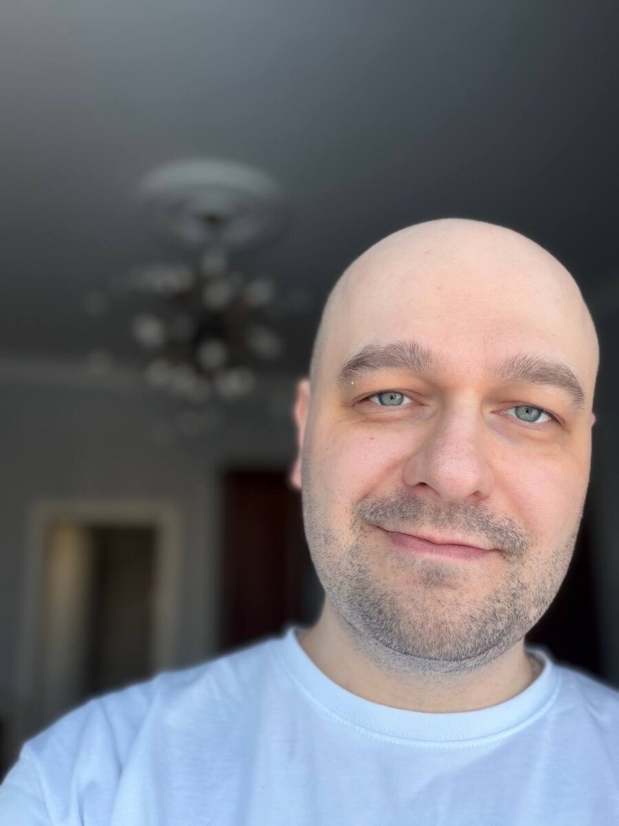 "Твоё имя давно стало другим, Глаза навсегда потеряли свой цвет"(с)