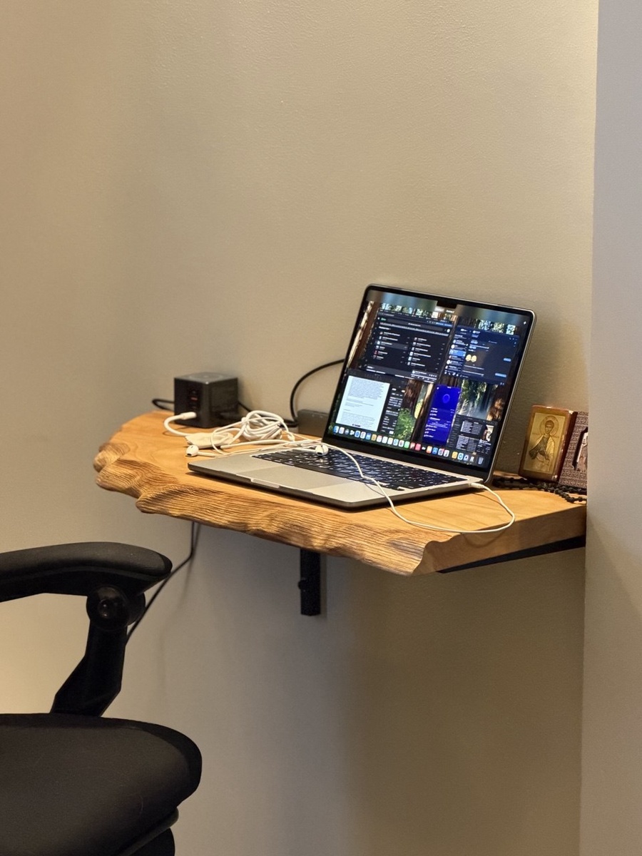 "Пьяный врач мне сказал — тебя больше нет, Пожарный выдал мне справку, что дом твой сгорел"(с) 