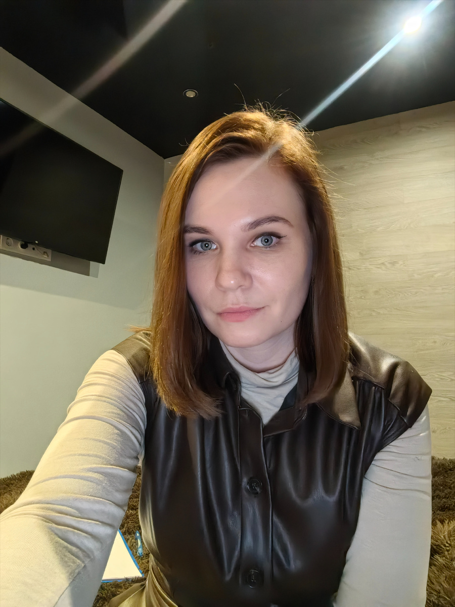 Это я в 2024. Работаю в ночи, хотя называю это отпуском. 