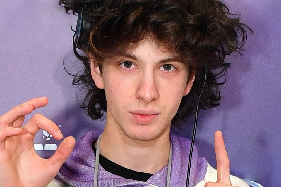    Эйдельштейн исполнил роль легендарного фотографа Роберта Капы Иван МАКЕЕВ