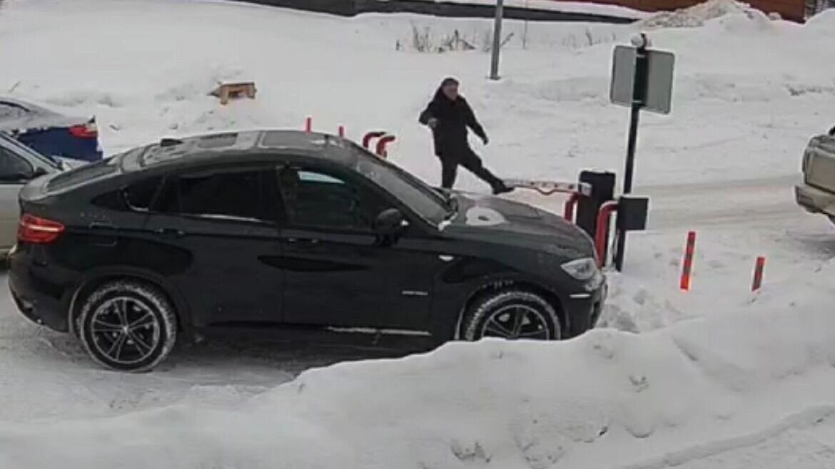   Скриншот видеозаписи