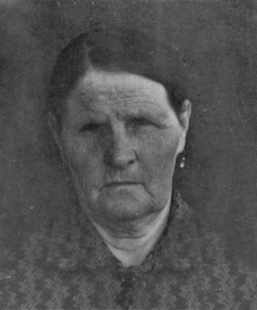 И.Ф. Пономарёва, бригадир колхоза «Красный пахарь» в деревне Новая Башкарка. Фото 1960-х годов. Из коллекции Нижнетагильского музея-заповедника «Горнозаводской Урал».