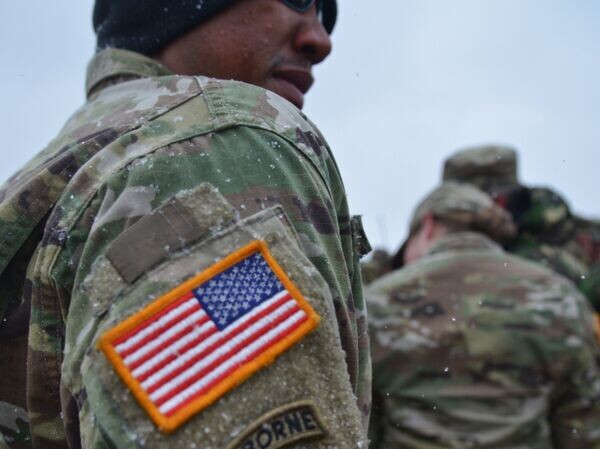 США начали эвакуацию военных с объектов в Катаре и Бахрейне. Главное к этому часу