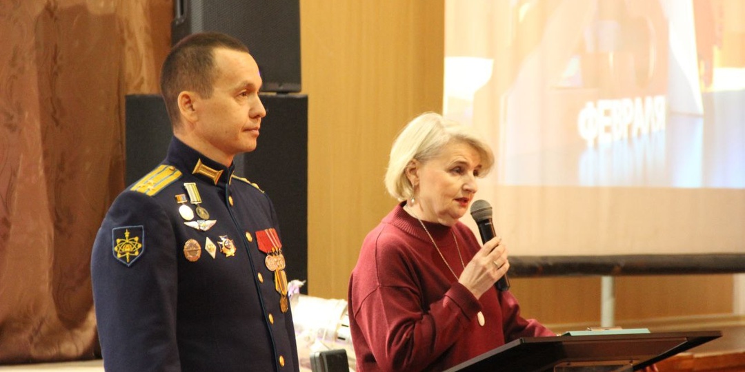 В преддверии Дня защитника Отечества чествовали военнослужащих Енисейского местного гарнизона