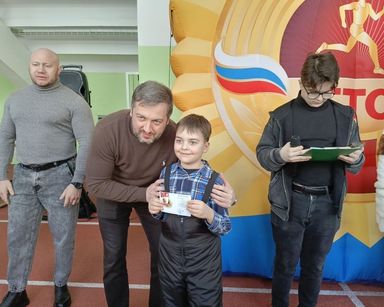     В Курске стартовал семейный фестиваль ГТО ко Дню защитника Отечества