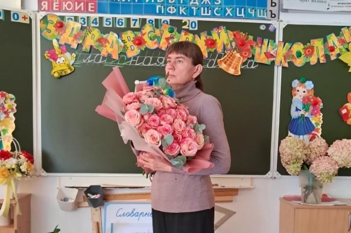    Омская поэтесса написала песню, которую отправили бойцам в зону СВО