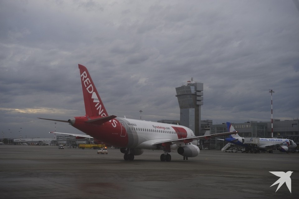    На рейс до Саратова после 5-ти часовой задержки началась посадка Алексей БУЛАТОВ