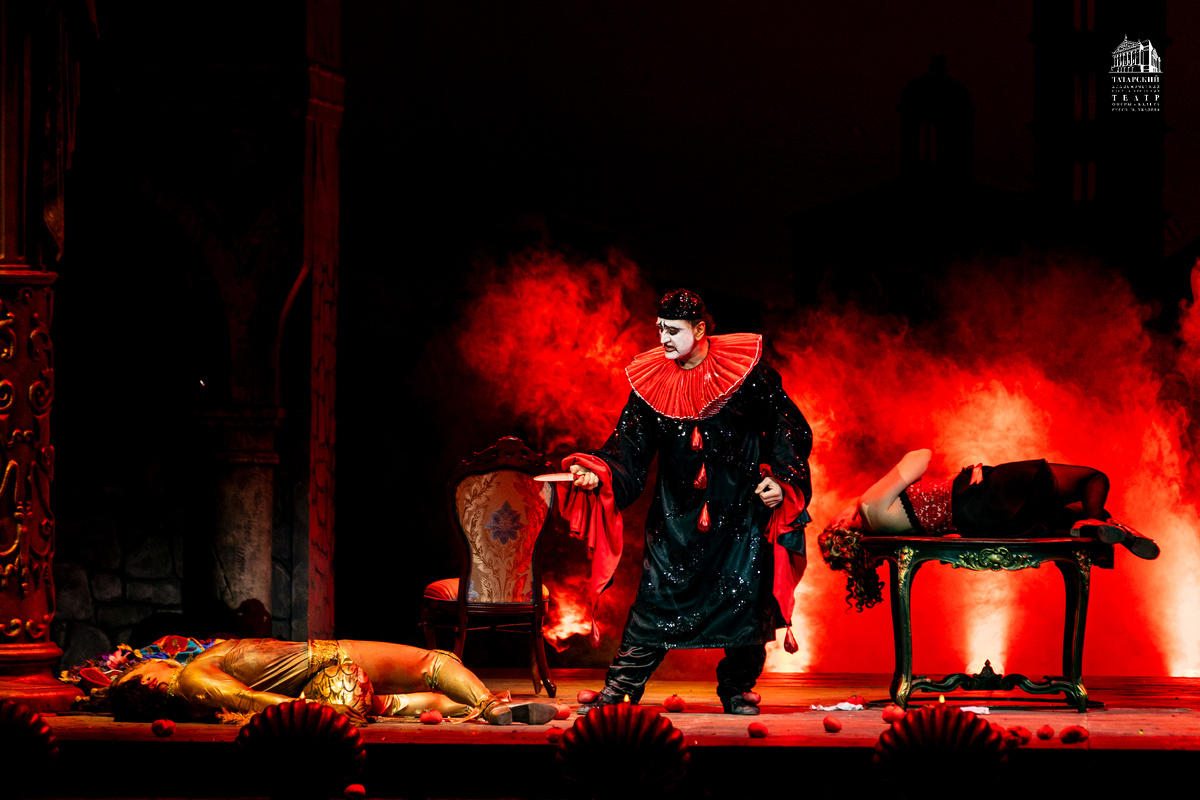 Канио - Ахмед Агади (Мариинский театр), Недда - Валентина Феденёва (Михайловский театр), Сильвио - Артур Исламов (ТАГТОиБ им. Джалиля)