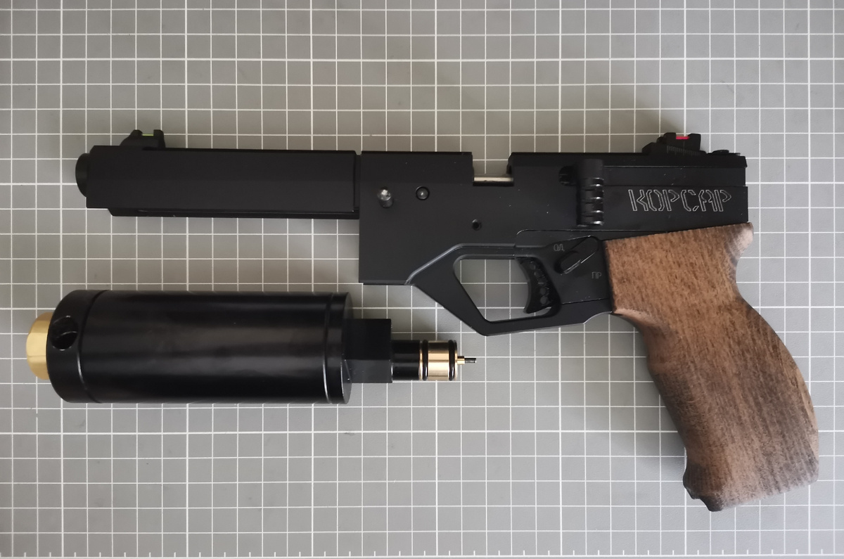 модульность пистолета Корсар позволяет быстро сменить резервуар