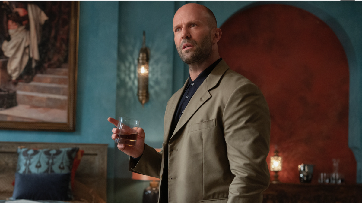 Я согласен с моим другом. Но суть в том, что Стэтхэм нашёл золотую нишу, которая работает из года в год, из десятилетия в десятилетия.