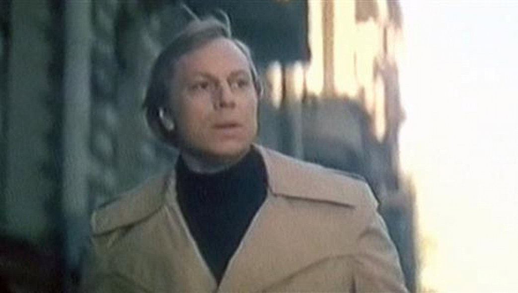 Кадр из фильма "Мой папа идеалист" взят для иллюстрации из Яндекс Картинки.