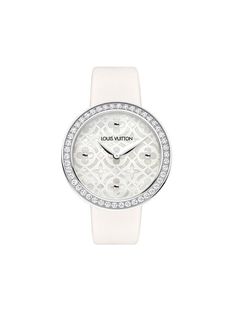 Часы Louis Vuitton Dentelle de Monogram из белого золота, инкрустированные бриллиантами на корпусе и циферблате.