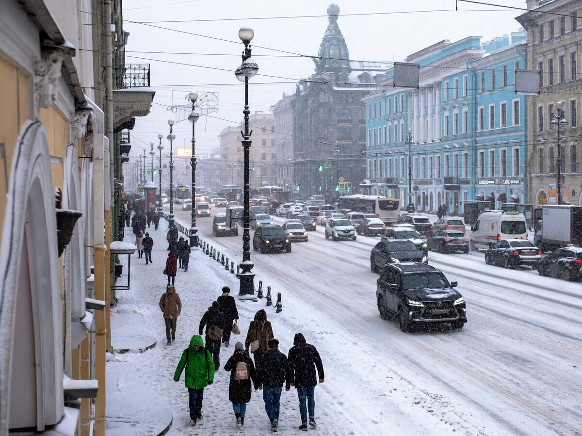    На Невском проспекте в Санкт-Петербурге во время снегопада | © РИА Новости / Алексей Даничев
