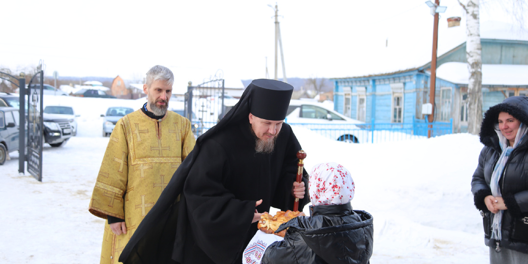 Архиерейское богослужение в Михаило-Архангельском храме Инжавинского благочиния
